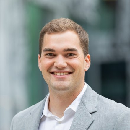 Portrait von Jeffrey Keiser, Projektleitung & Beratung bei Blindklusiv